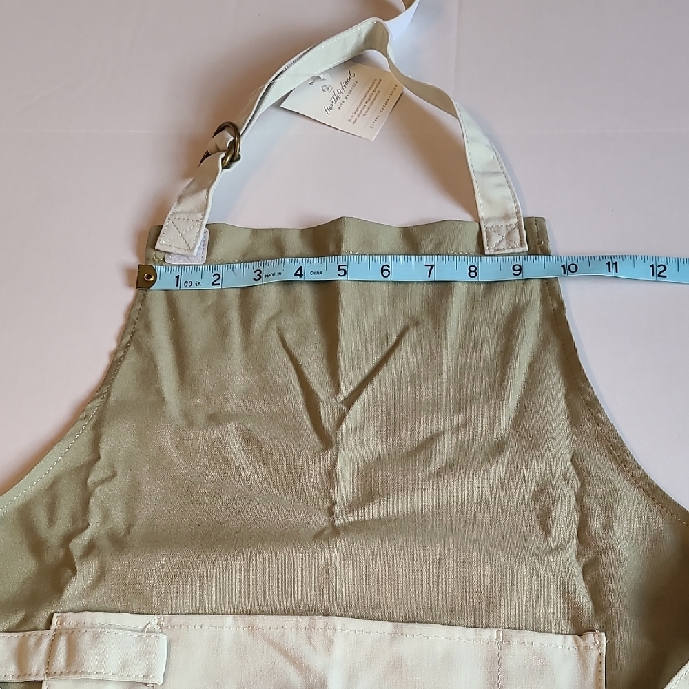 Hearth & Hand With Magnolia  Kids Tan Gardening Apron With Gloves, Pocket NWOT - Picture 5 of 10
